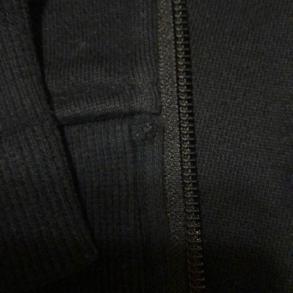 Lullulemon Black Thick Hooded sweatshirt - Picture 8 of 8